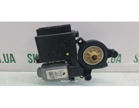 Блок управління склопідіймачем передній правий дорестайл Skoda Fabia 6Q2959802  вживаний VAG (6Q2959802)