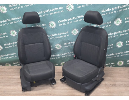 Сидіння передні Skoda Fabia VAG (6Q4881105CK)