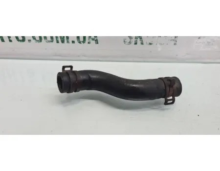 Патрубок системи охолодження двигуна Skoda Fabia New 1.2TDI 6R0121051K VAG (6R0121051K)