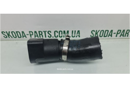 Патрубок інтеркулера 1.2tdi Skoda Fabia New 6R0145762AA VAG (6R0145762AA)