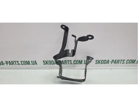 Кронштей насоса ГУР Skoda Fabia New VAG (6R0423845)