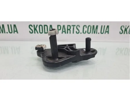 Важіль перемикання передач Skoda Fabia New 6R0711202 VAG (6R0711202) Важіль перемикання передач Skoda Fabia New 6R0711202 VAG (6R0711202)