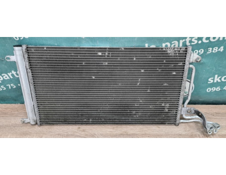 Радіатор кондиціонера Skoda Fabia New 1.2TDI вживаний 6R0820411H VAG (6R0820411H)