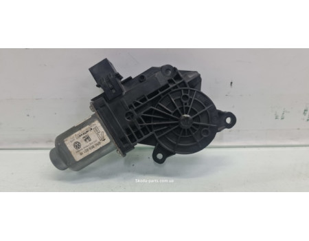 Двигун склопідіймача передній правий Skoda Fabia II New 6R0959801M VAG (6R0959801M)