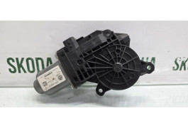 Двигун склопідіймача задній лівий Skoda Fabia New 6R0959811D VAG (6R0959811D)