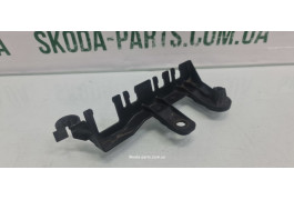 Кронштейн кріплення проводки Skoda Fabia New 6R0971845G VAG (6R0971845G)