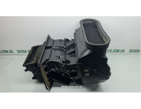 Корпус пічки Skoda Felicia 6U0819704 VAG (6U0819704)