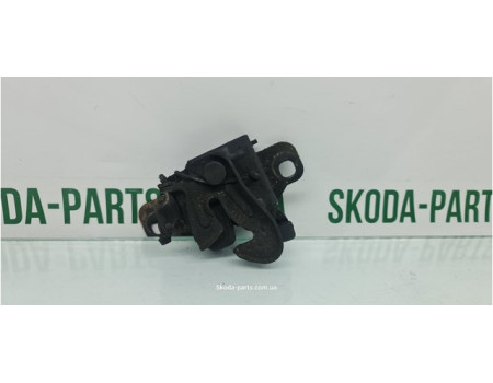 Замок капоту Skoda Felicia 1998-2000р VAG (6U0823656)