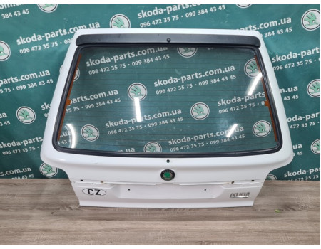 Кришка багажника Ляда Біла без корозії Skoda Felicia 6U0827025AA вживана VAG (6U0827025AA)