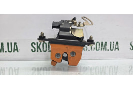 Замок кришки багажника ляди Skoda Felicia 1995-2001р VAG (6U0827505A)