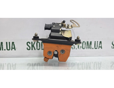 Замок кришки багажника ляди Skoda Felicia 1995-2001р VAG (6U0827505A)