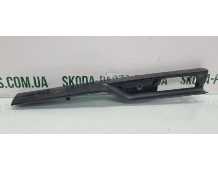 Накладка задньої двері, ліва Skoda Felicia 6U0827577A вживана VAG (6U0827577A)