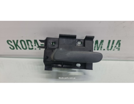 Ручка дверей внутрішня передня задня ліва Skoda Felicia 6U0837221 VAG (6U0837221)