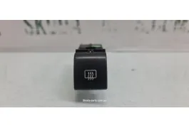 Кнопка увімкнення обігріву заднього скла Skoda Felicia 6U0959621 VAG (6U0959621)