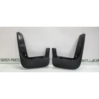 Бризковики передні комплект Skoda Fabia 3 VAG (6V0075111)