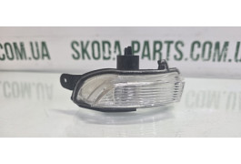 Покажчик повороту дзеркала лівий Skoda Fabia 3 VAG (6V0949101)