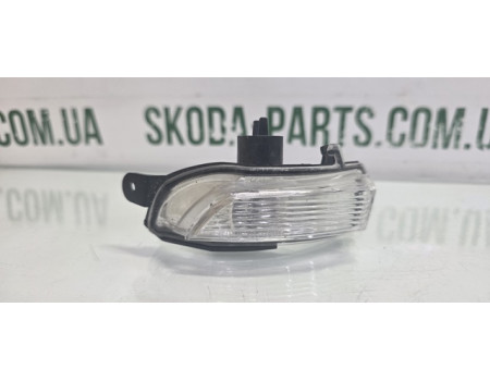 Покажчик повороту дзеркала лівий Skoda Fabia 3 VAG (6V0949101)