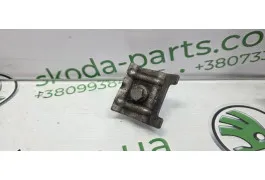 Кріплення/підставка акумулятора (АКБ) Skoda Octavia A5 6x0959502A VAG (6X0959502A)