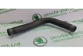 Патрубок системи охолодження двигуна Skoda Fabia 6Y0121049D VAG (6Y0121049D)