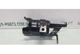 Кронштейн паливного фільтра Skoda Fabia New 1.2TDI 6Y0127224C VAG (6Y0127224C)