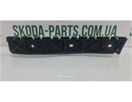Направляюча переднього бампера ліва рестайл Skoda Fabia 6Y0807183C VAG (6Y0807183C)