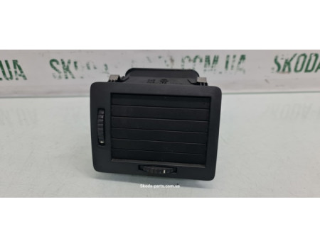 Дефлектор Обдув торпеди правий Skoda Fabia 6Y0819702 VAG (6Y0819702)