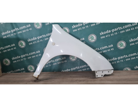 Крило переднє праве Skoda Fabia 6Y0821112D вживане VAG (6Y0821112D)