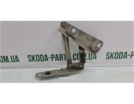 Завіса капота права Skoda Fabia 6Y0823302A вживана VAG (6Y0823302A)