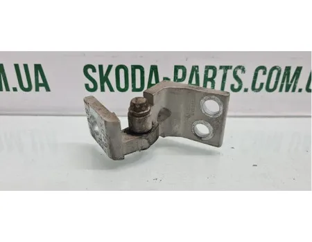 Петля завіса верхня ліва передніх дверей Skoda Fabia VAG (6Y0831401D)