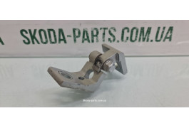 Завіса нижня передня права Skoda Octavia A5 6Y0831412D VAG (6Y0831412D)