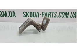 Завіса верхня передня права Skoda Octavia A5 6Y0833402C VAG (6Y0833402C)