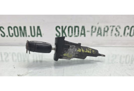 Личинка замка дверей передня ліва Skoda Octavia Tour VAG (6Y0837167CA)