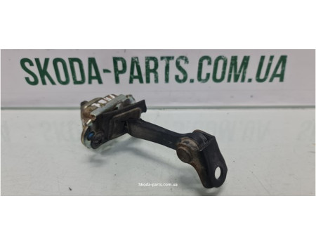 Обмежувач дверей задній Skoda Fabia 6Y0839249 вживаний VAG (6Y0839249)