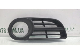 Решітка переднього бампера права Skoda Fabia 6Y0853666F VAG (6Y0853666F)