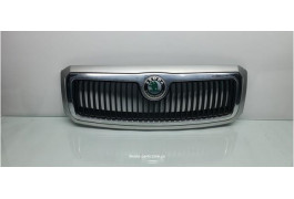 Решітка радіатора Skoda Fabia 6Y08536681 VAG (6Y08536681)