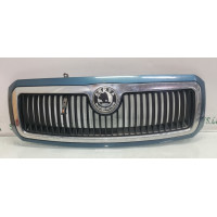 Решітка радіатора дорестайл Skoda Fabia 6Y08536682 VAG (6Y08536682)