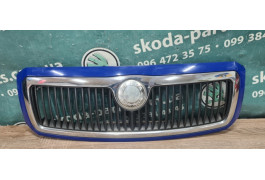 Решітка радіатора в синьому кольорі Skoda Fabia 6Y0853668BA вживана VAG (6Y0853668BA)