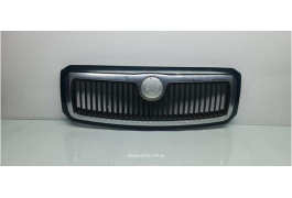 Решітка радіатора Skoda Fabia 6Y0853668BC VAG (6Y0853668BC)