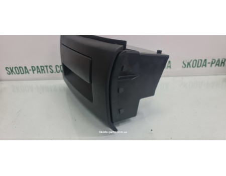 Бардачок під сидіння водія передній лівий Skoda Fabia 6Y0881577A вживаний VAG (6Y0881577A)