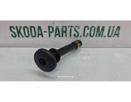 Направляюча підголовника задня Skoda Fabia 6Y0886920 вживана VAG (6Y0886920)