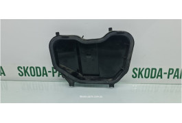 Кришка фари права Skoda Fabia 6Y0941608E VAG (6Y0941608E)