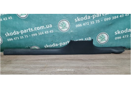 Накладка порога права Skoda Fabia 6Y1853374B VAG (6Y1853374B)