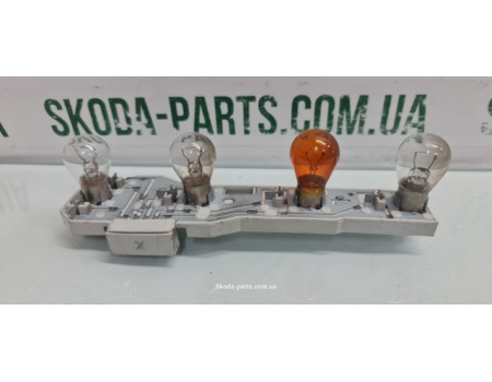 Плата заднього лівого стопу комбі Skoda Fabia VAG (6Y9945257)