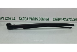 Двірник заднього скла комбі Skoda Fabia 6Y9955704A VAG (6Y9955704A)