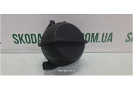 Бачок вакуумної системи двигуна Skoda Octavia A5 7M0129808 VAG (7M0129808)