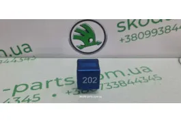 Реле свічок розжарювання 202 2.5tdi Skoda Superb 8A0951253 VAG (8A0951253)