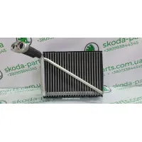 Випарник кондиціонера Skoda Superb 8D1820103D VAG (8D1820103D)