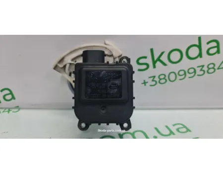 Двигун заслінки пічки Skoda Superb 8D1820511E VAG (8D1820511E)