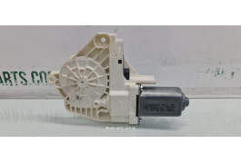 Двигун склопідіймача передній лівий Skoda Superb 2 8K0959801A VAG (8K0959801A)