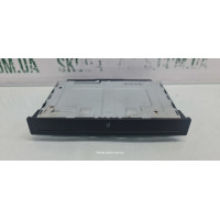 Підстаканник Volkswagen Golf 4 8P0885995 VAG (8P0885995)